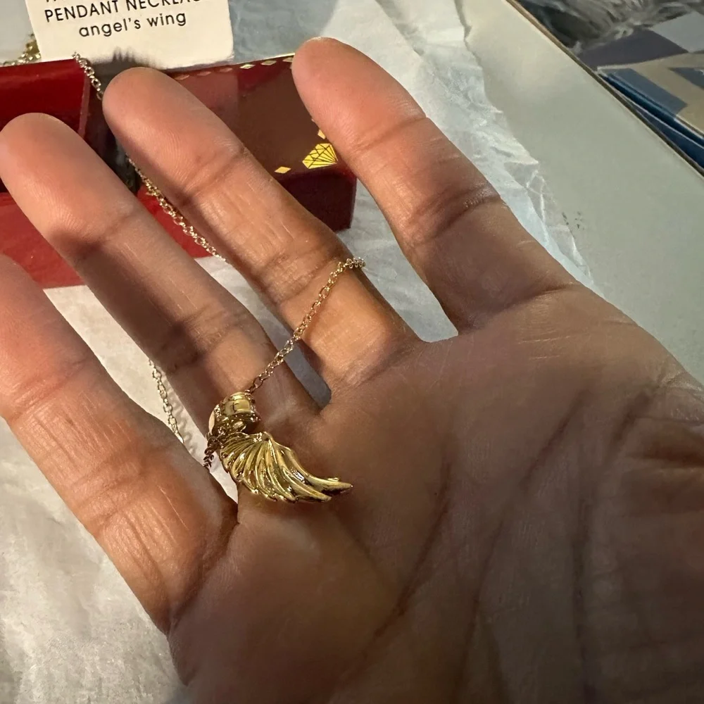 Avon vintage FAVORITE TREASURE PENDANT NECKLACE- LOCK AND KEY - Picture 7 of 15